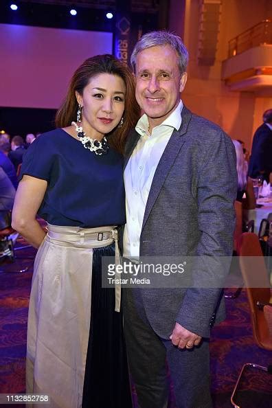 hitomi koizumi|Pierre Littbarski Biography, Age, Height, Wife, Net Worth, Family.